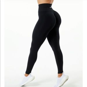 Alphalete Amplify Leggings